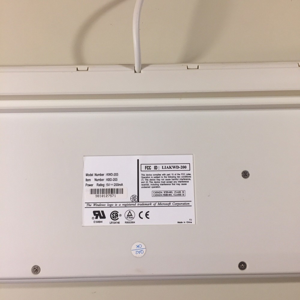 Vintage KBD-203 Keyboard