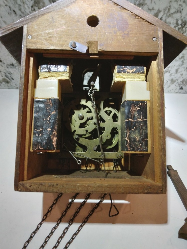 VINTAGE BLACK FOREST CUCKOO CLOCK