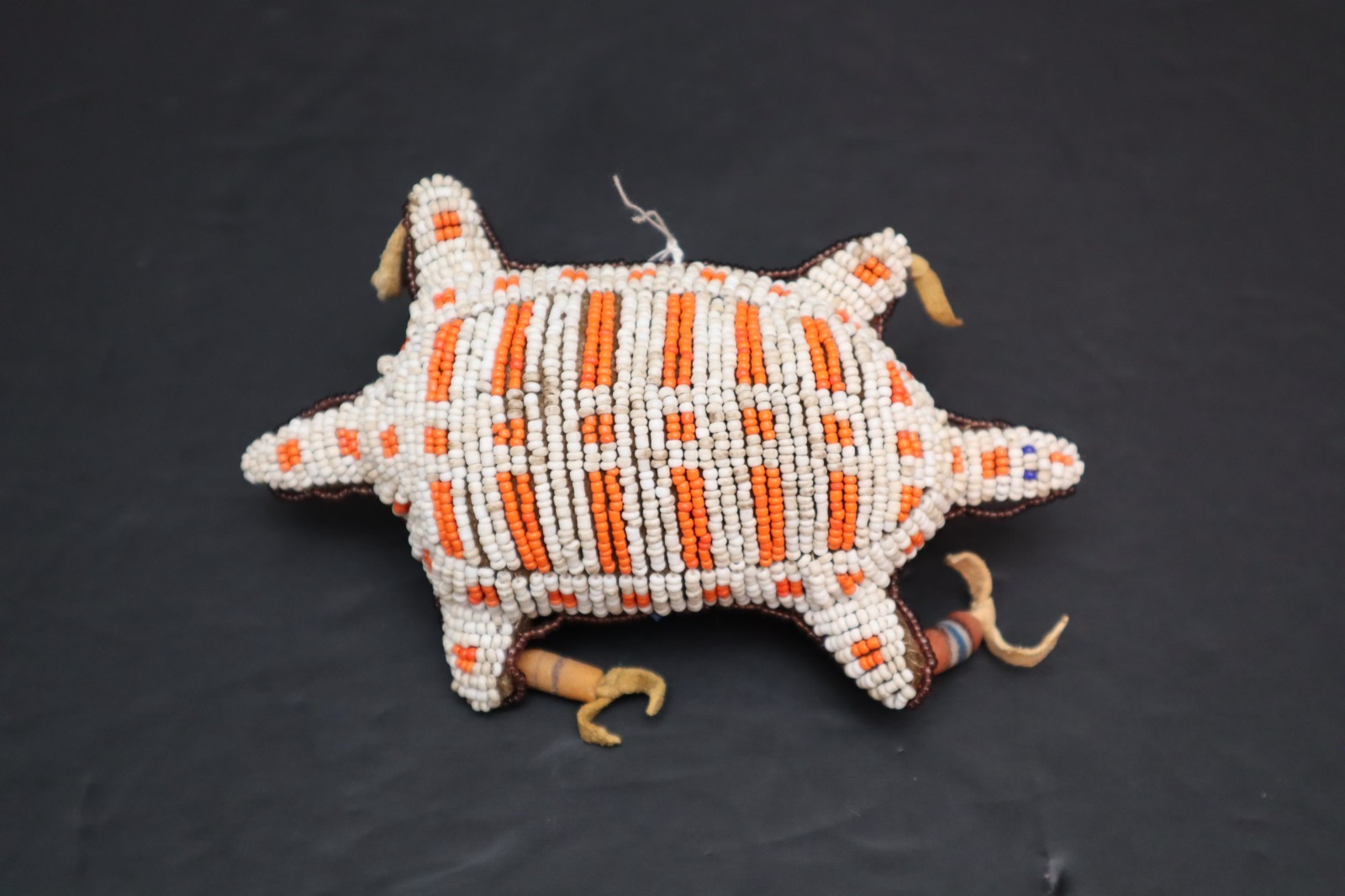 HAND MADE NATIVE AMERICAN BEADED LEATHER FETISH, TURTLE AMULET VINTAGE