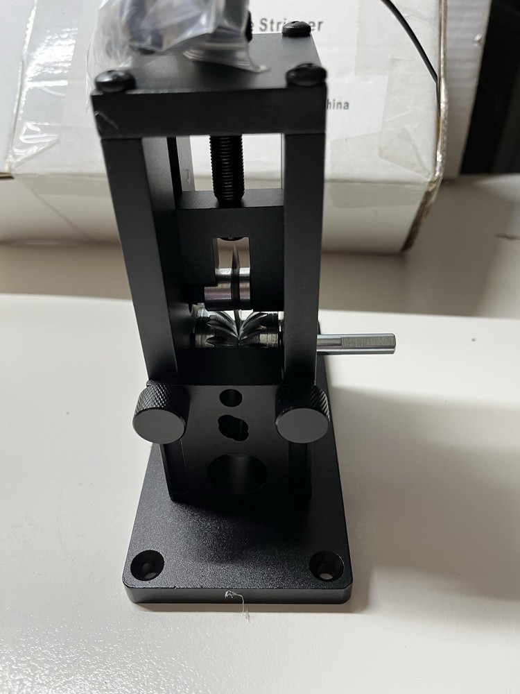 STP 5000 Cast Master Drill Powered Wire Stripper