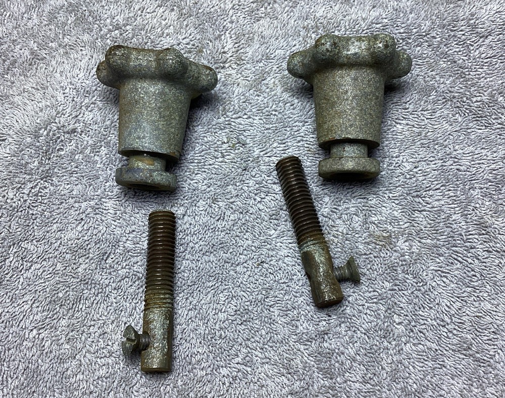 VTG. DELTA/ROCKWELL 4” JOINTER CAST IRON TABLE ADJUSTING KNOBS