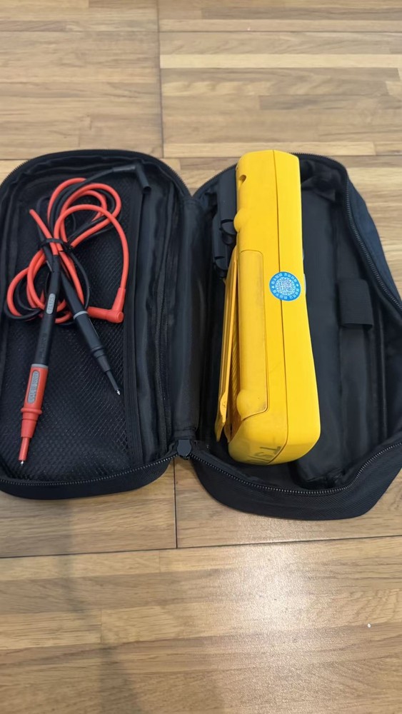 Fluke 726 Precision Multifunction Process Calibrator