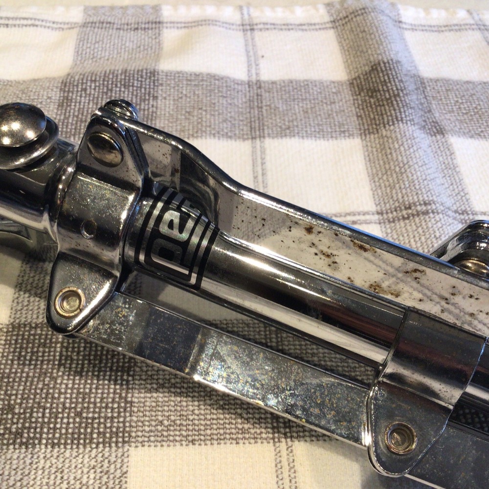 Peace Drum Throne Missing Rubber Foot