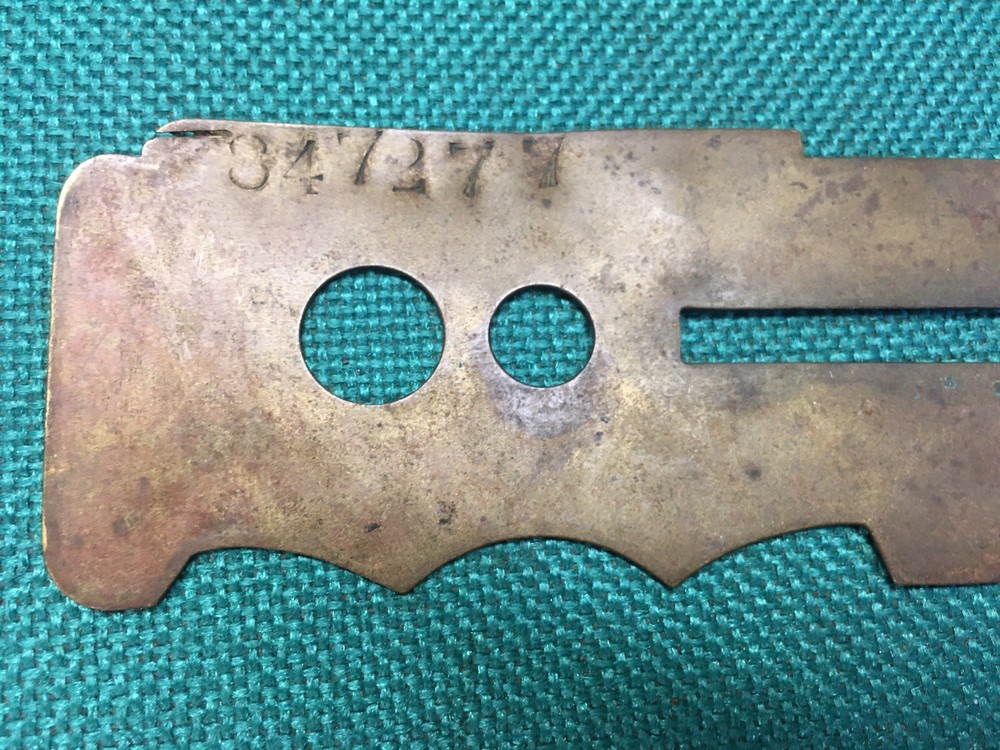 WWII / WWI Brass Multi-Purpose BUTTON BADGE UNIFORM CLEANING GUARD