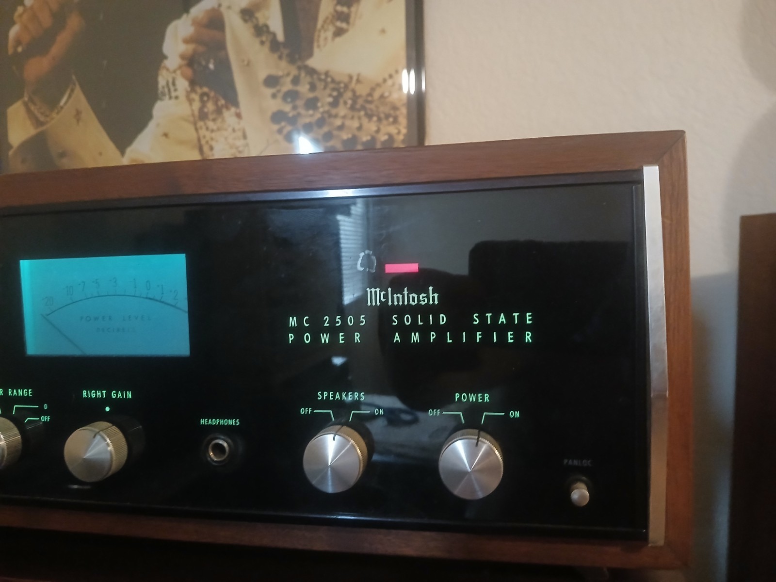 Mcintosh Amplifier Mc 2505 In Working Condition With Wood Case And Manual