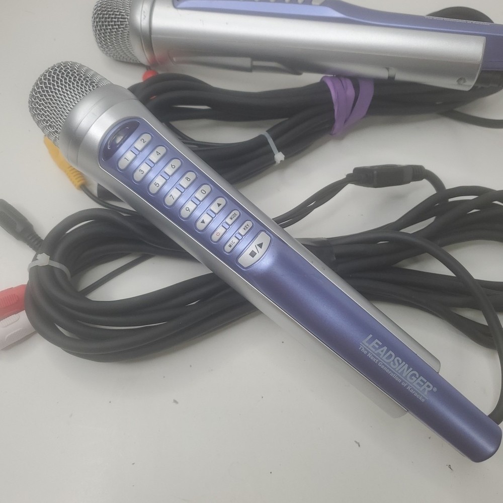 Leadsinger LS-2100 Karaoke Microphone & Book
