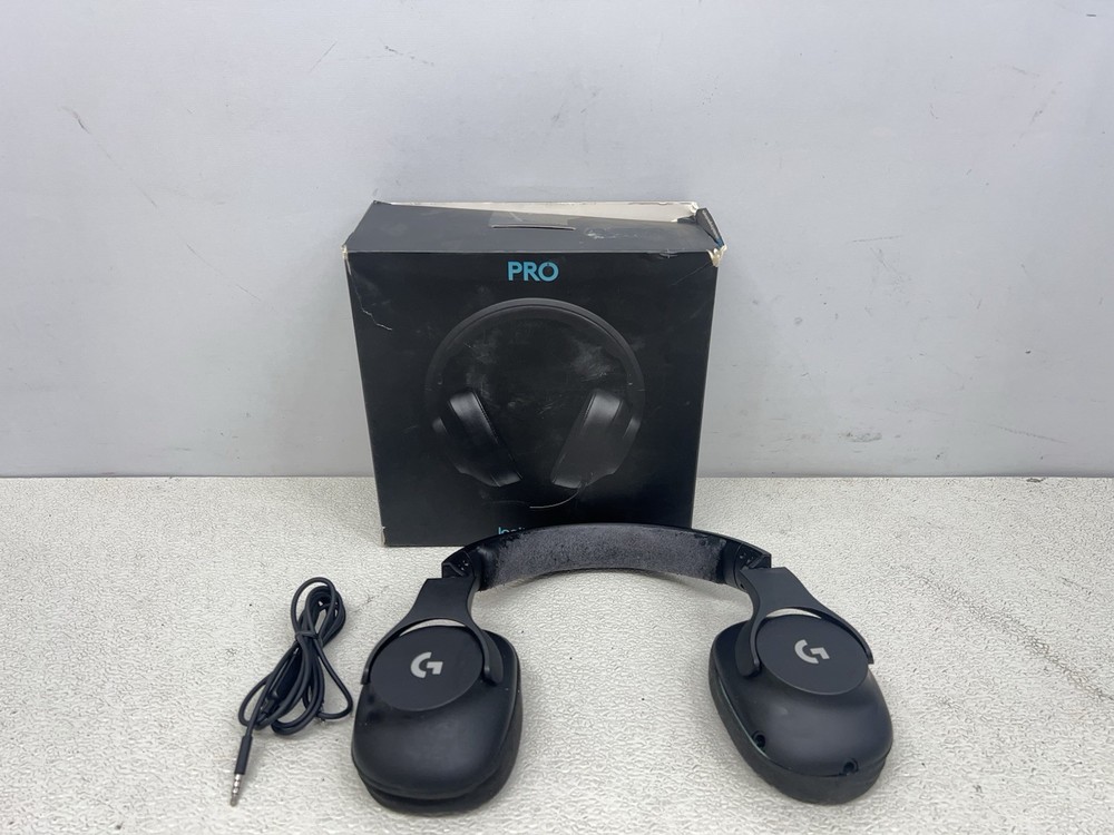 Logitech G PRO Wired Surround Sound Gaming Headset -