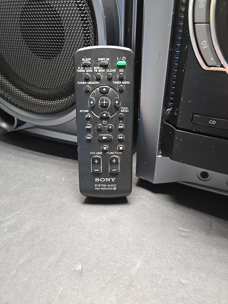 SONY MHC-EC68P Mini Hi-Fi Component System CD MP3 With Speakers Remote