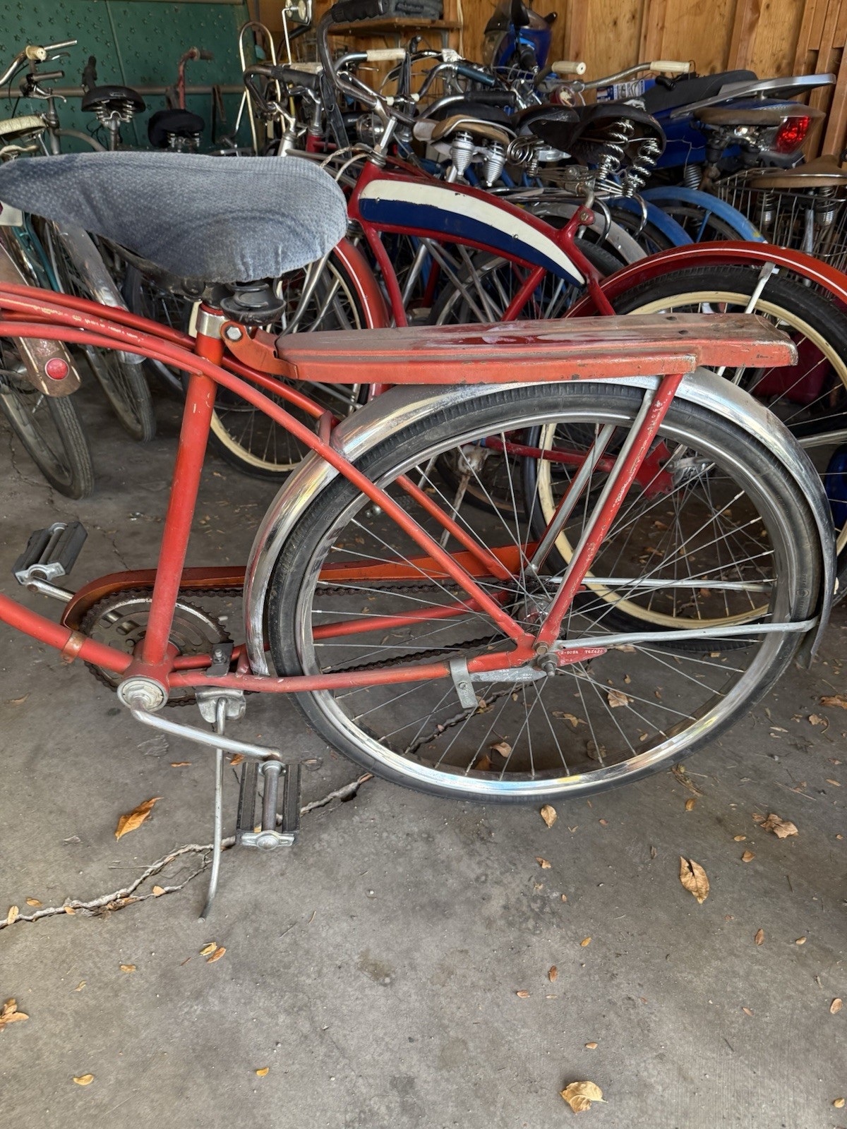 Rare Vintage Hiawatha Bicycle by Gambles Hardware stores from the 1930s/1970s
