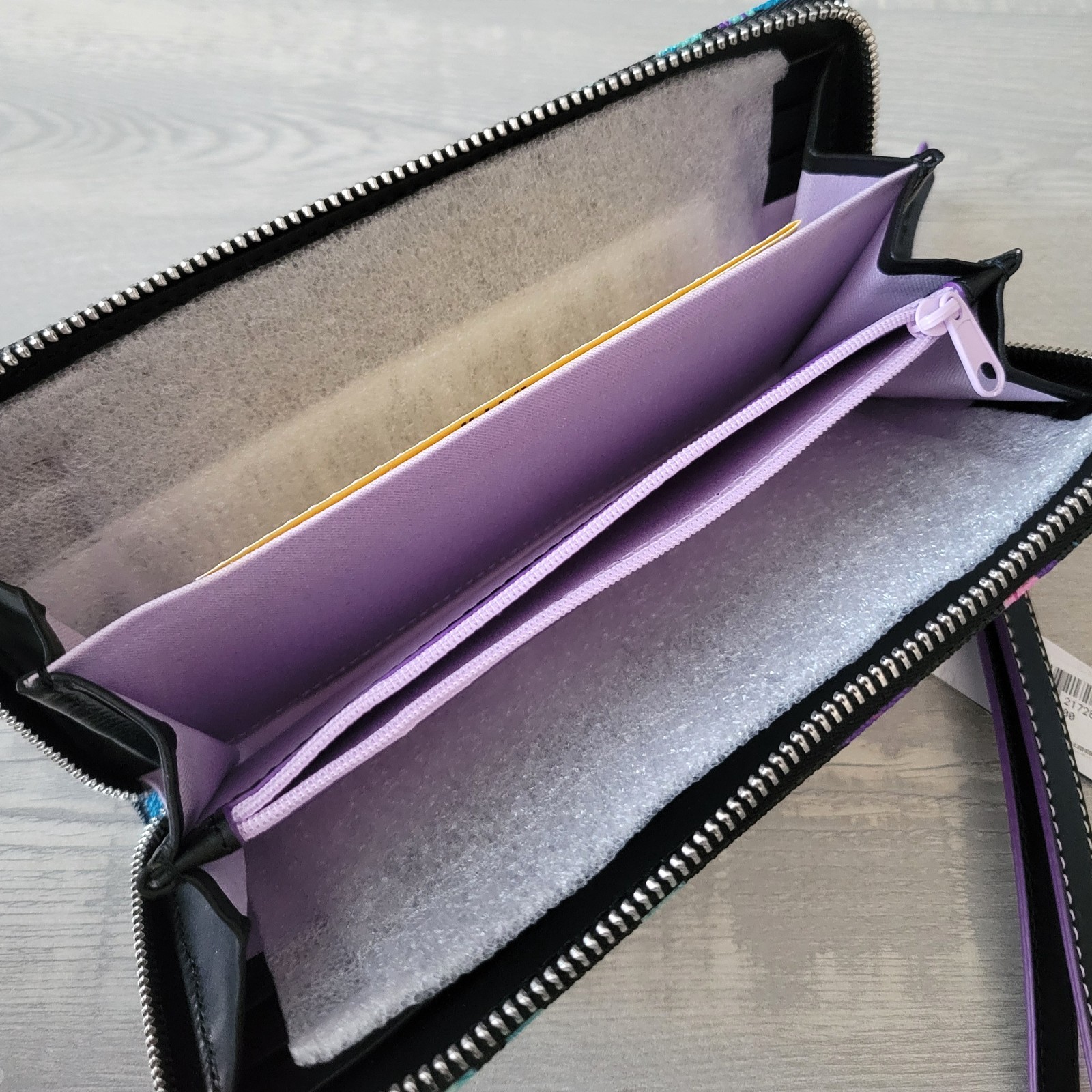 Disney Dooney Haunted Mansion Wallet Wristlet Madame Leota Ghosts Busts NWT