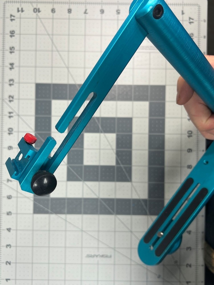 Siegelite Stratos M3RT Adjustable Anodized Blue Flash Bracket - Rare