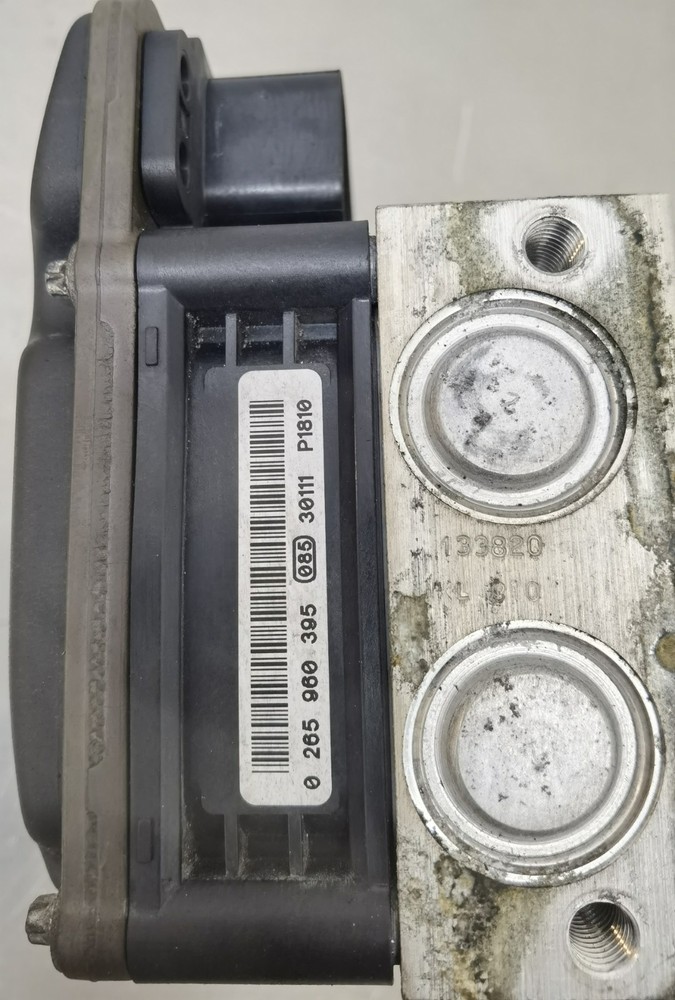 BMW X6 E71 2013 ABS PUMP CONTROL MODULE UNIT 6854702