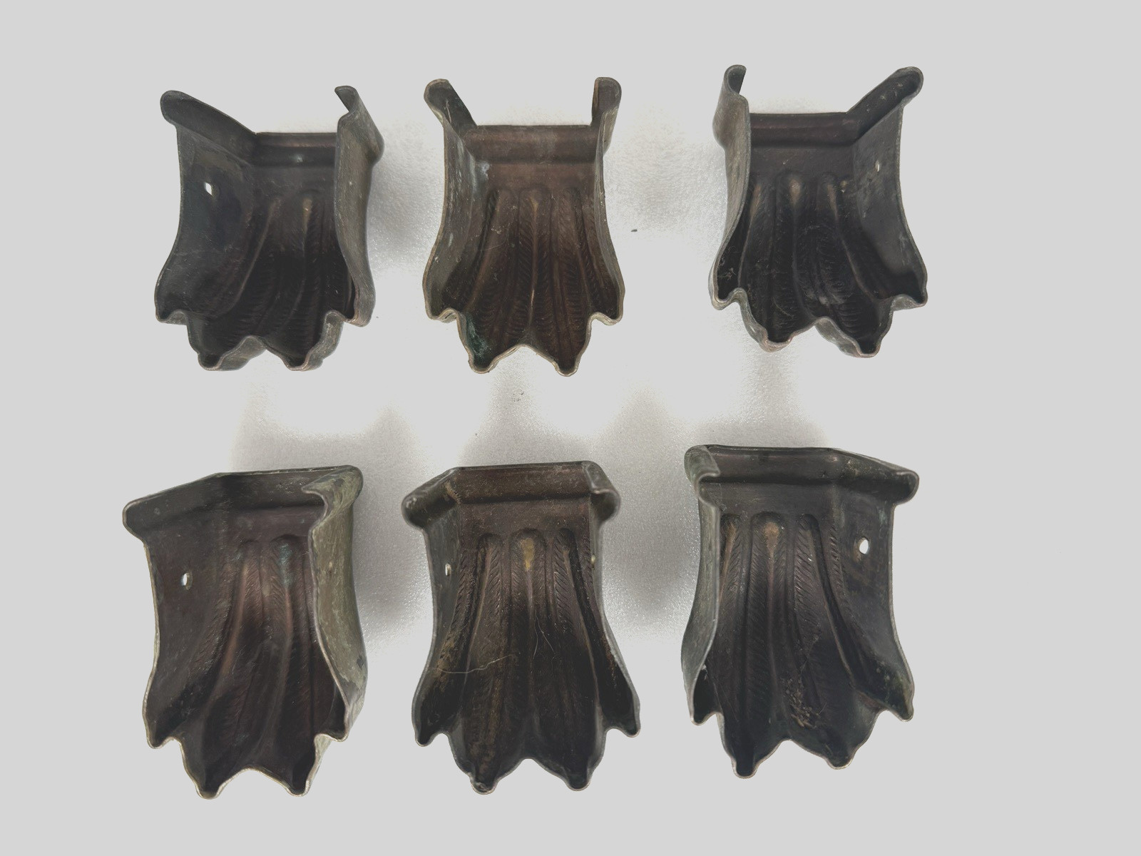 Lot of 6 Vintage Lion Claw Table Feet