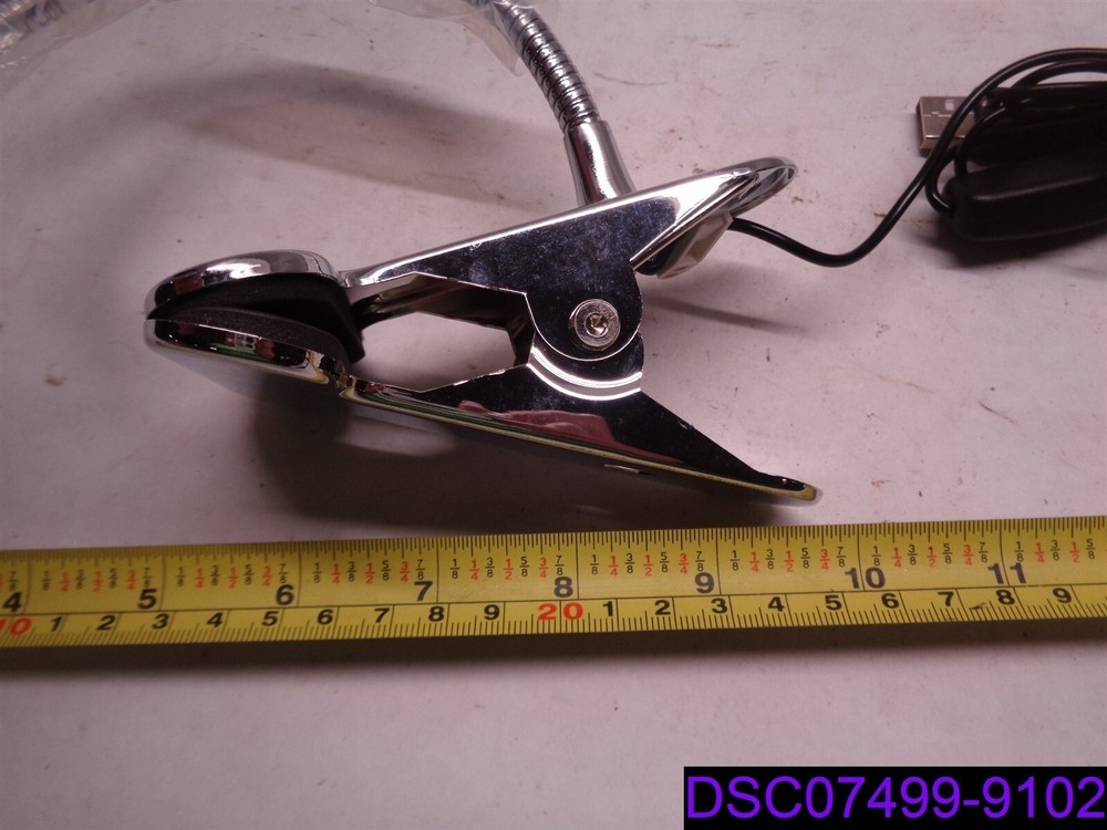 Flexible Clip-On USB Reading Light 4 Brightness Settings