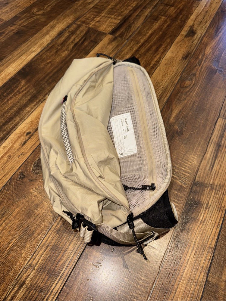 On Sling Pack 9L/ Sand