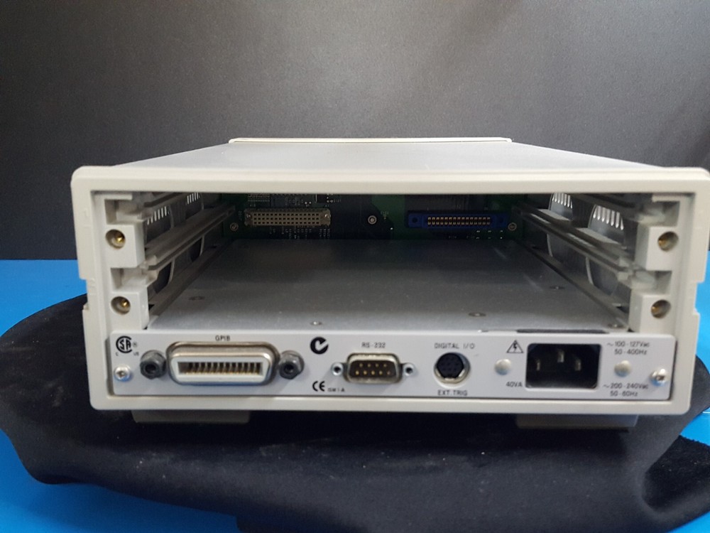 Agilent 3499B: Switch / Control System Main Frame (0293)