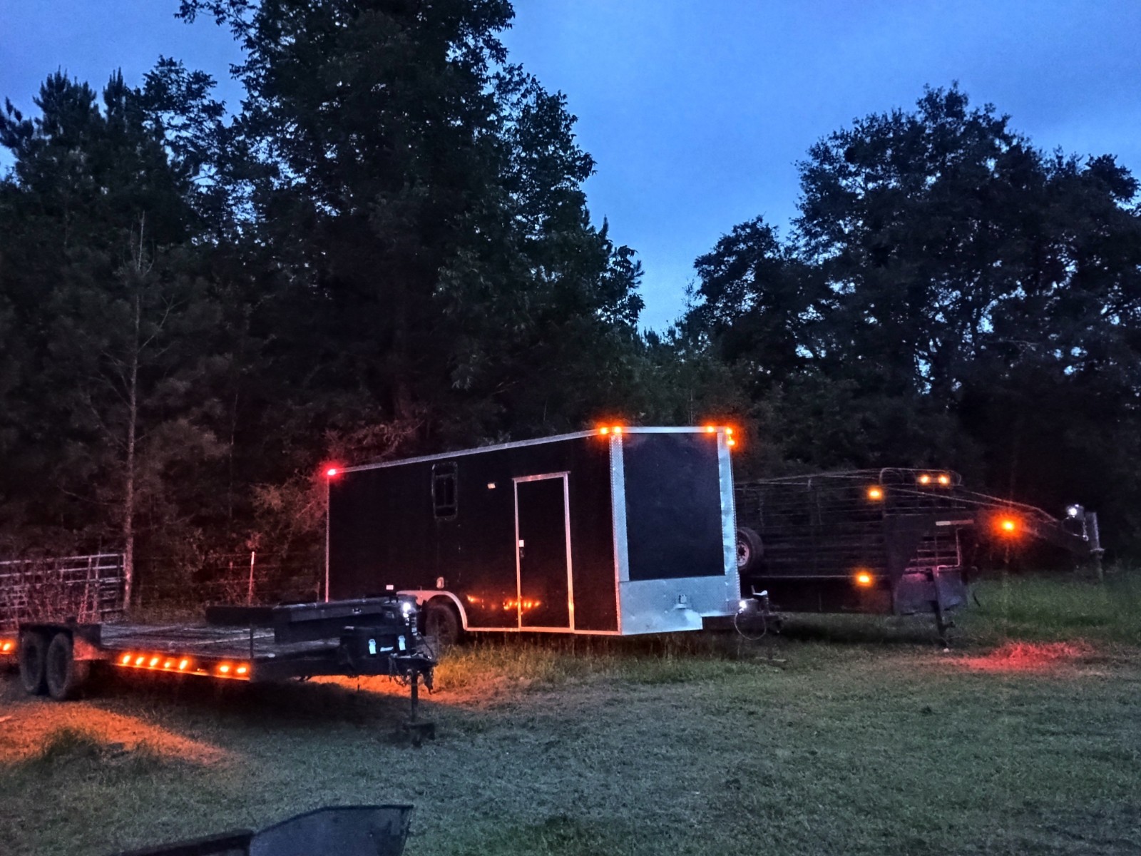 7RV/4&5 Flat Trailer Light Tester Box Powered By DeWalt 20V Drill Battery