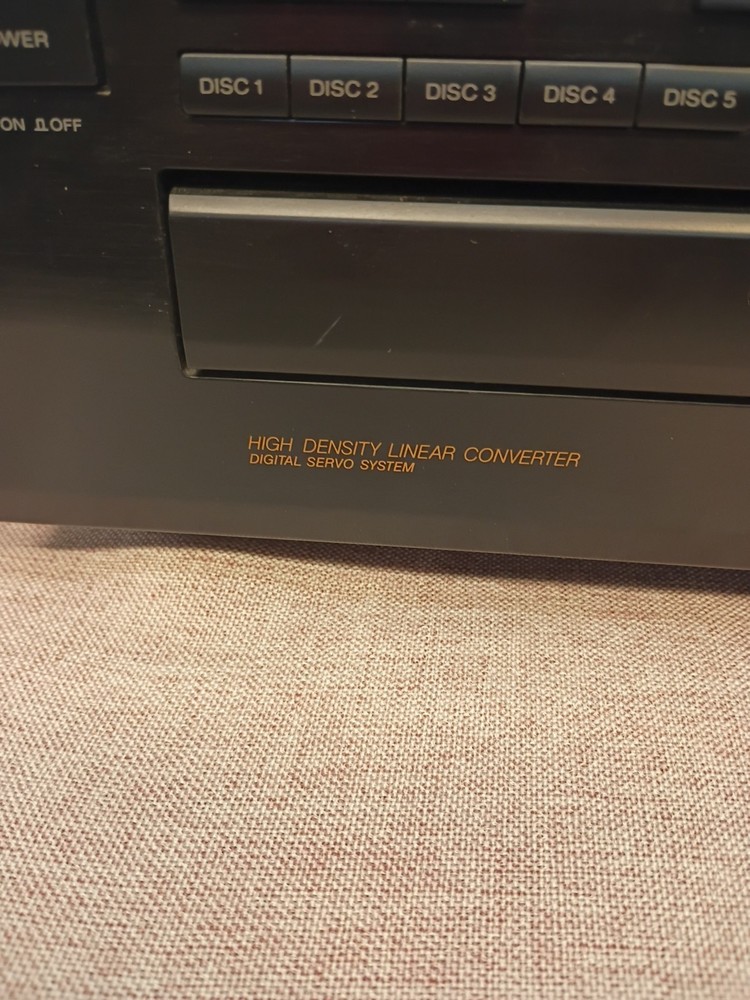 Sony CDP-C265 Compact Disc Player TESTED