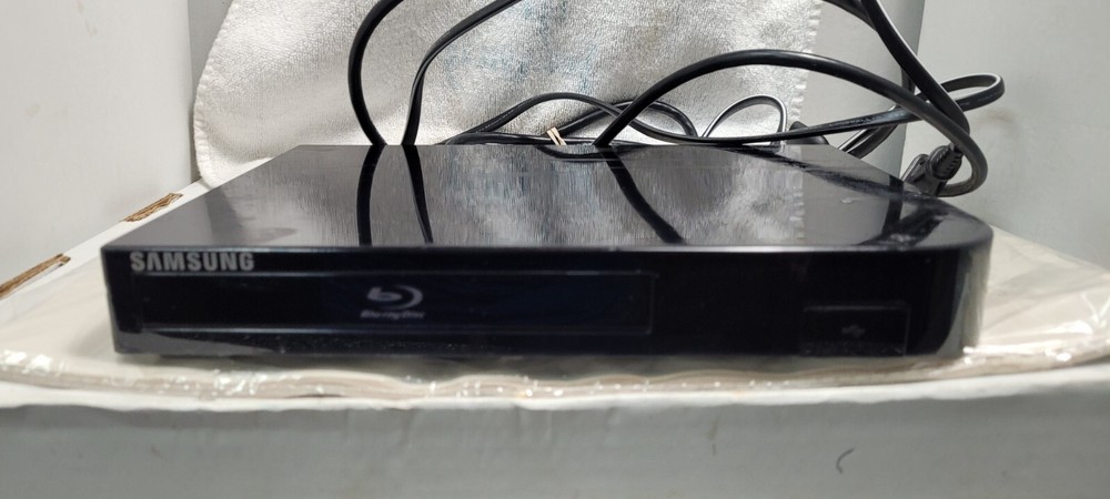Samsung Dvd Player  Model # BDFM51 ( No Remote) Tested/ Works