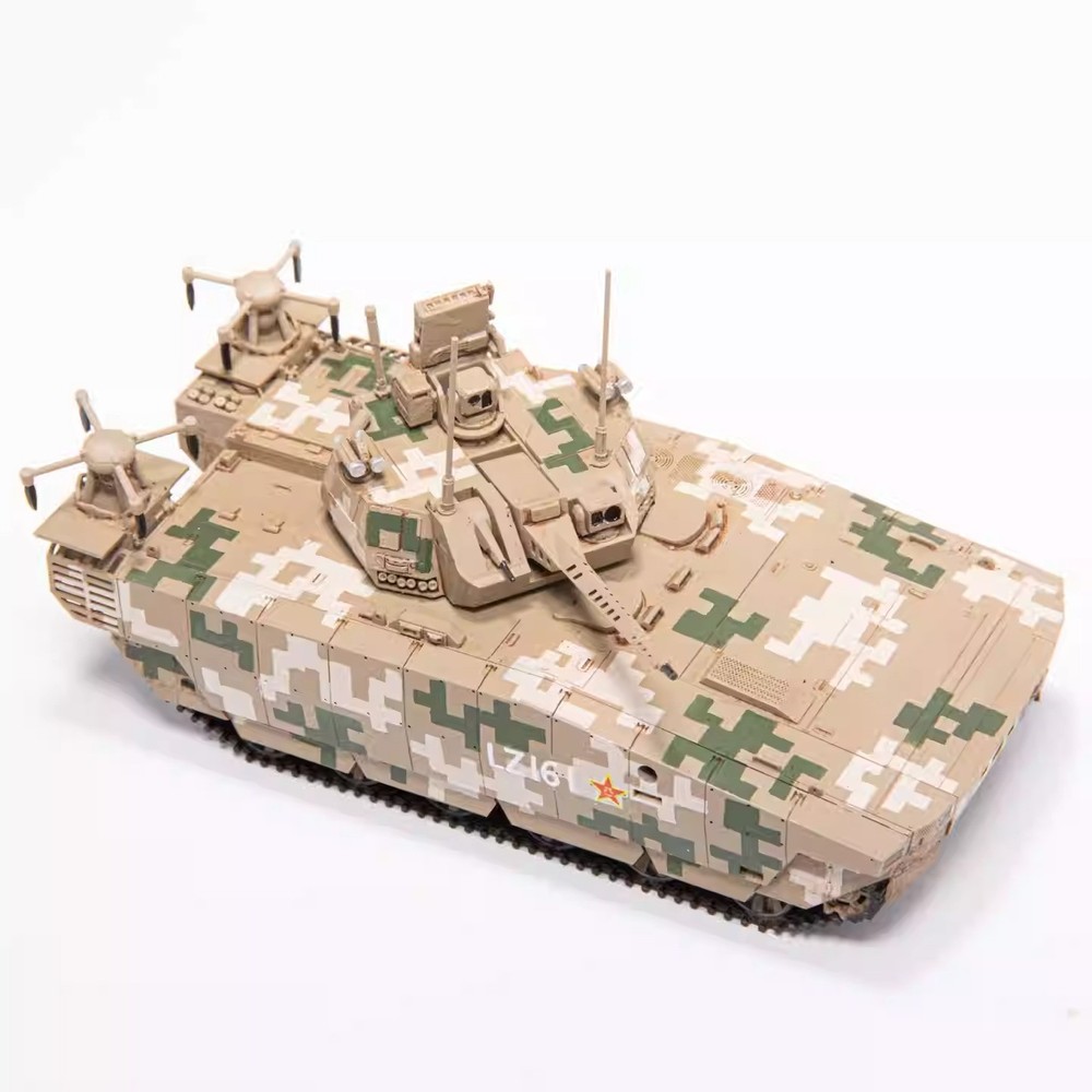 1/72 1/72 Type 100 Support Tank Model