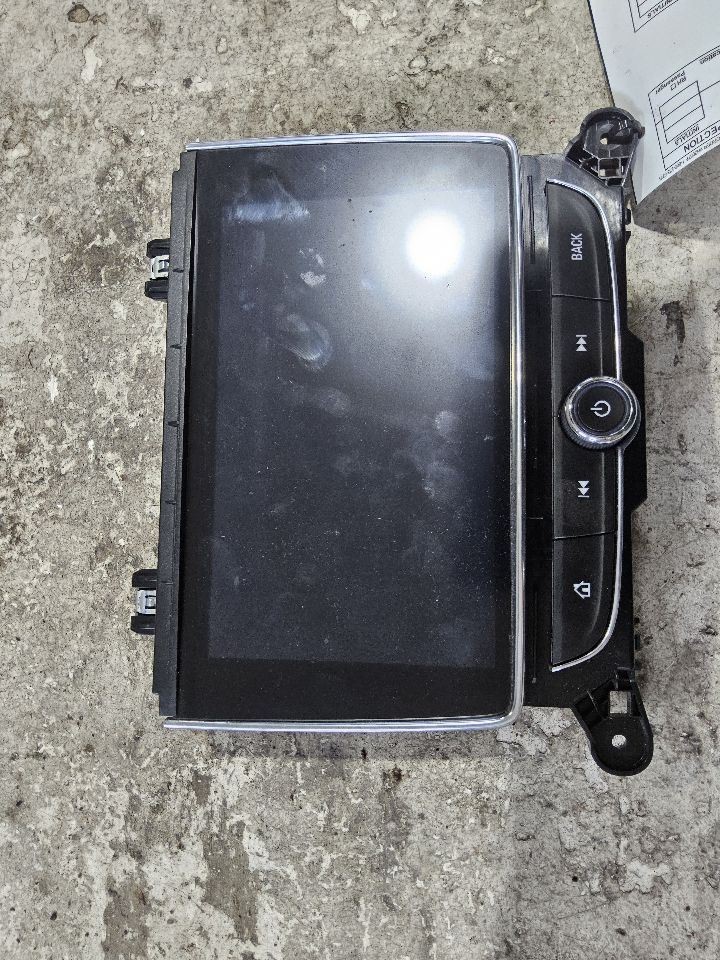 2017-2021 Buick Encore 8" Dash Display and Control Panel ID 42498392