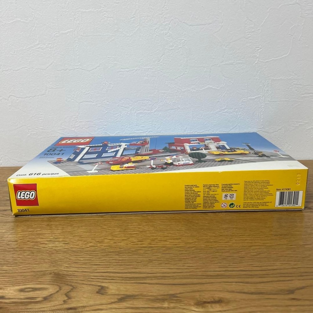 LEGO 10041 Main Street 2003
