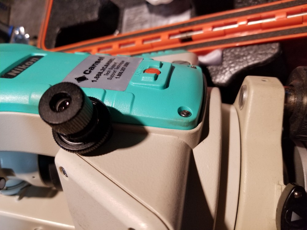 Nikon NE-100 Digital Theodolite w/case