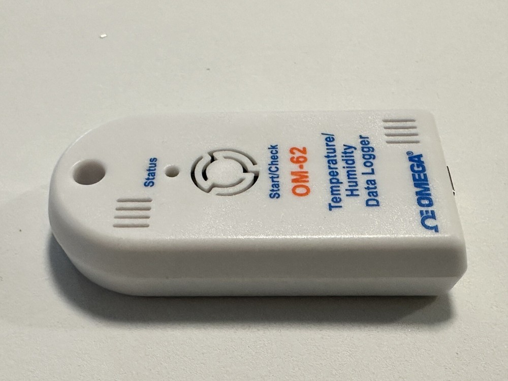 OMEGA ENGINEERING OM-62 Temperature/Humidity Data Logger (BRAND NEW)