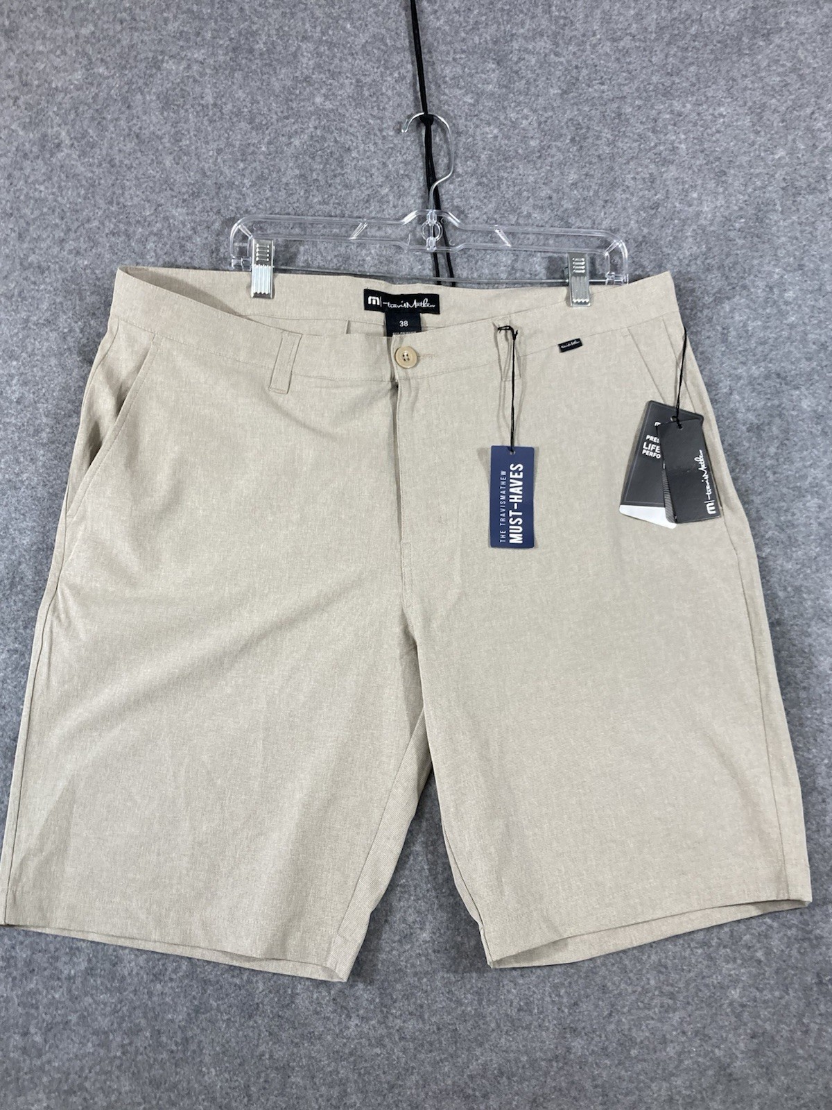 Travis Mathew Beck Golf Chino Shorts Mens 38 Khaki Stretch Wrinkle Resistant NWT