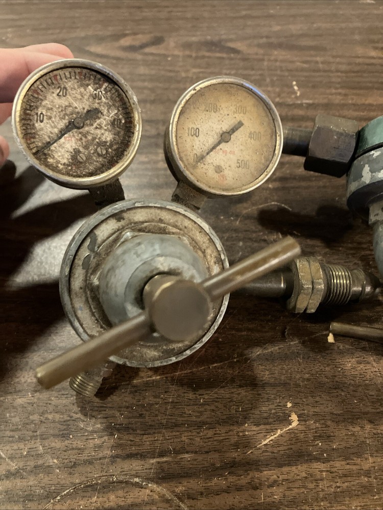 Miles single stage acetylene regulator(2)