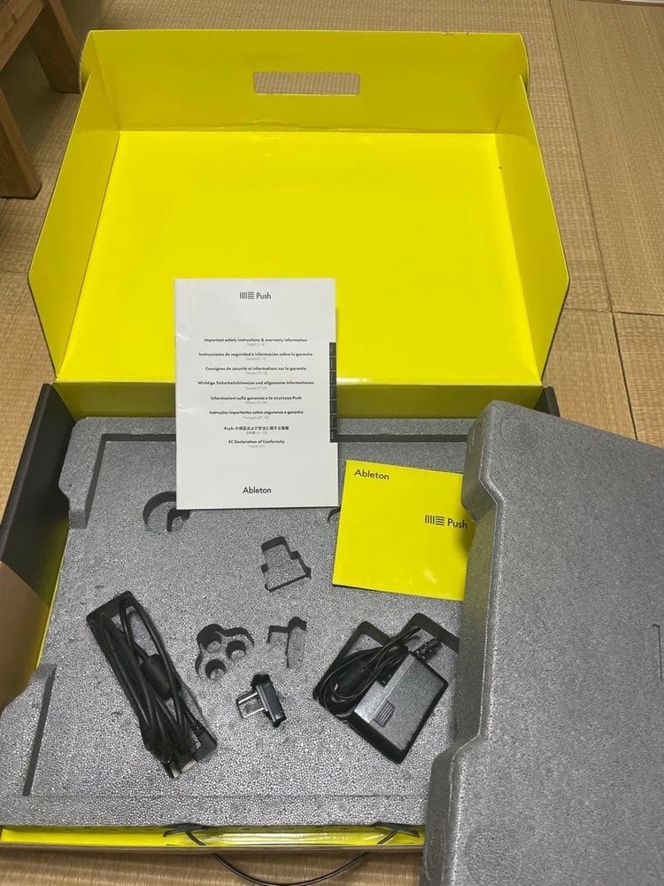 Ableton Push 2 MIDI Pad Controller with Box USB PSU Manual Tested Working Exc+