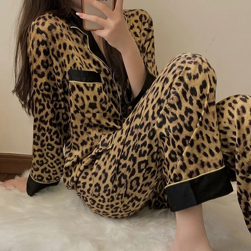 Spring and Fall Pajamas Set Women's Fashion Leopard Print Long-Sleeved Sleepwear