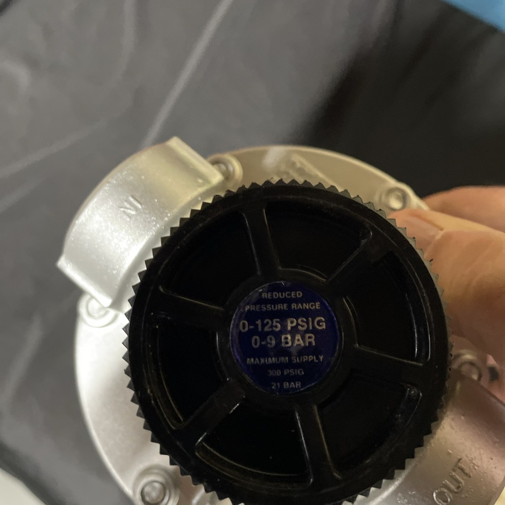 Relieving type regulators