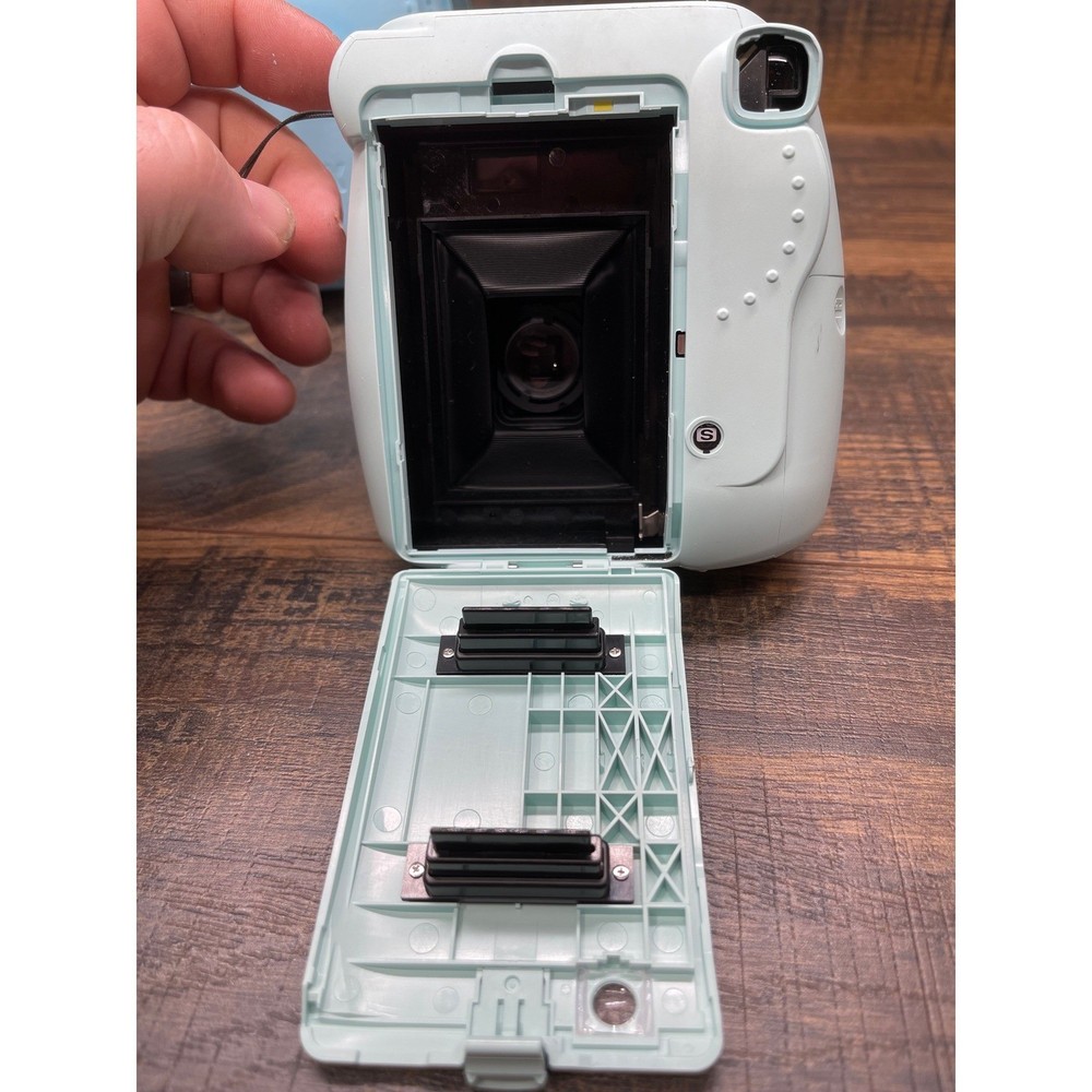 Fujifilm Instax Mini 9 Instant Camera Blue w Case Strap Viewfinder Damage