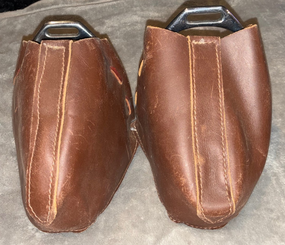 4 1/4'' ENGLISH LEATHER TAPADEROS