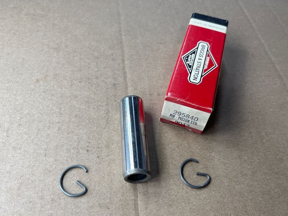 Briggs & Stratton 295840 PIN-PISTON/STD