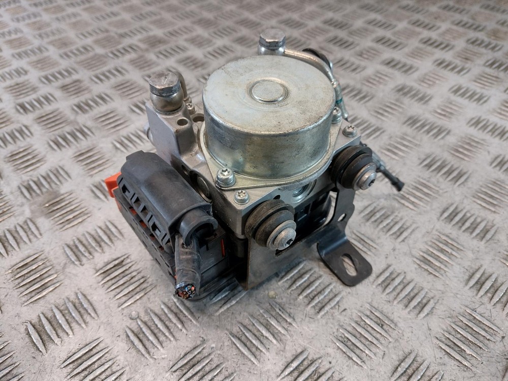 2014 TRIUMPH TIGER EXPLORER 1215 ABS Pump