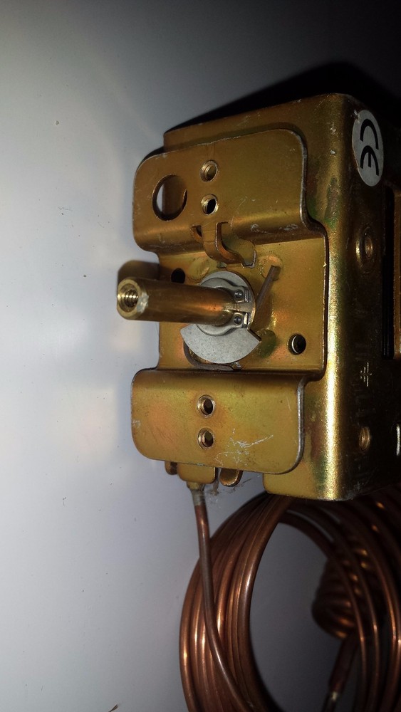 United Electric Controls Temperature Controller E55AS-13119-1