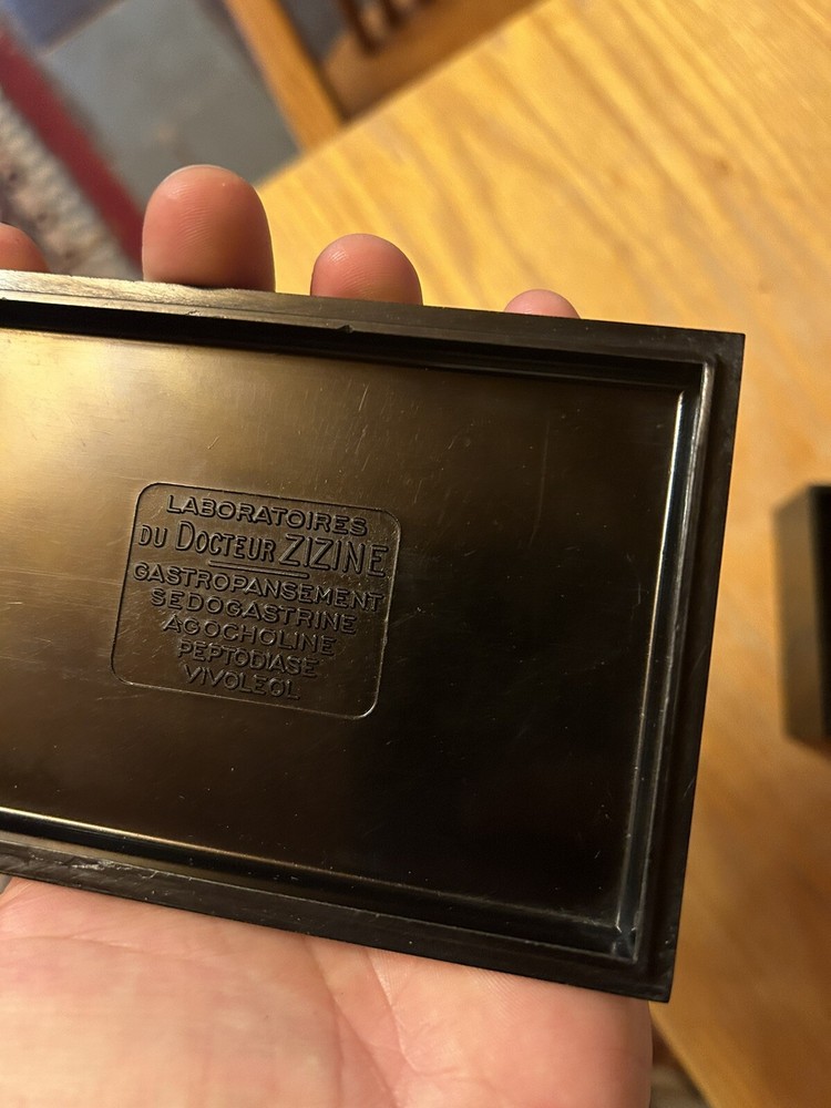 Vintage Art Deco Bakelite Cigarette Box