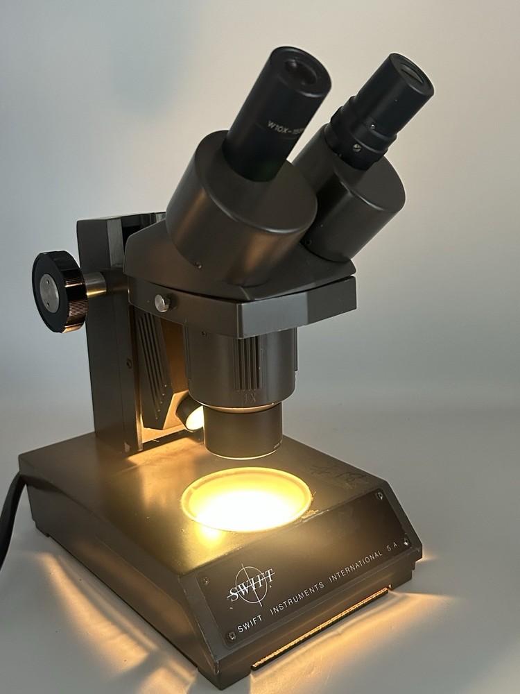 Swift Stereo Eighty Binocular Microscope Series 80 w/ Illuminator & Eyepieces
