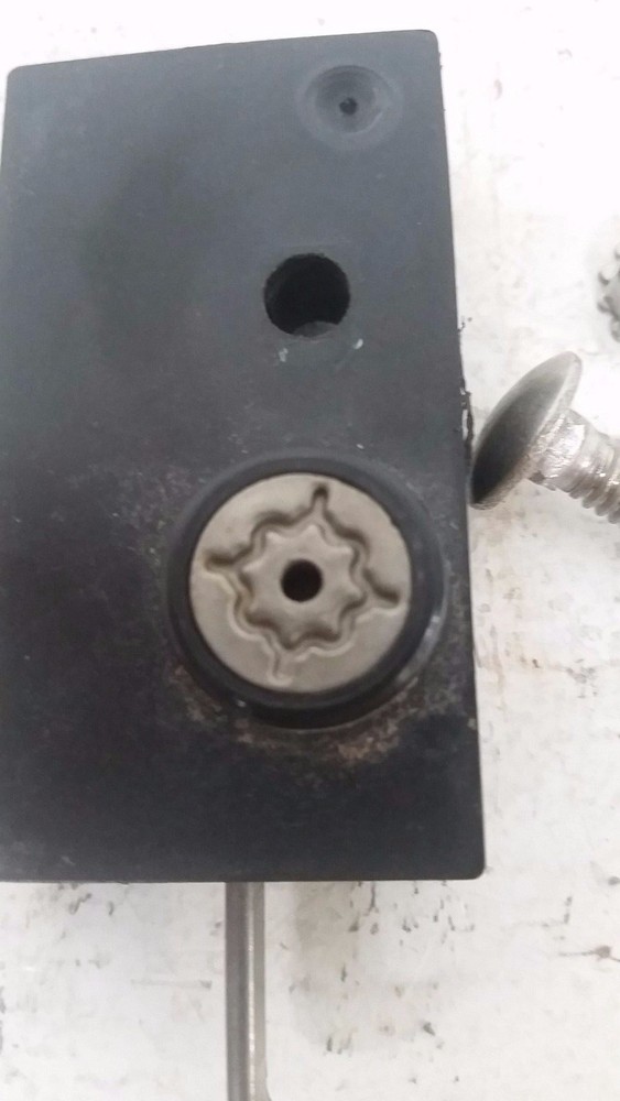 LQ Star Pattern Pedestal Security Lock Kit
