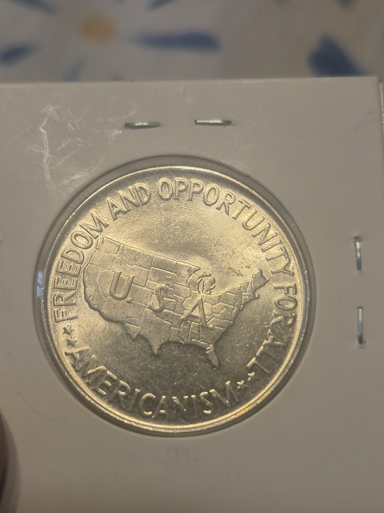 1952 Washington/ Carver half dollar Unc