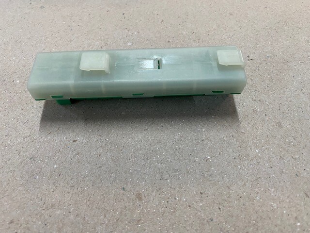 Fuse Connector Can Buss - Mopar (68230877AA)