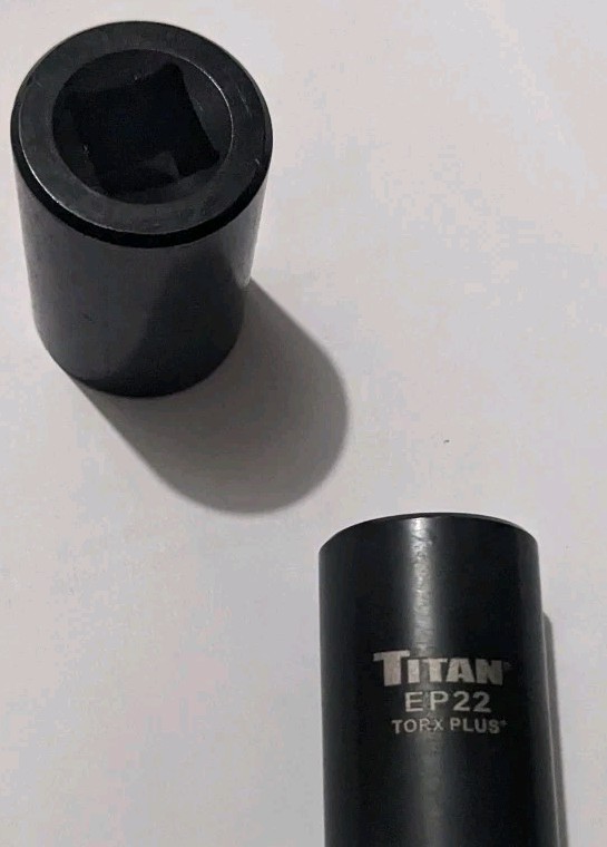 TITAN 2-PC EXTERNAL TORX PLUS SOCKET SET