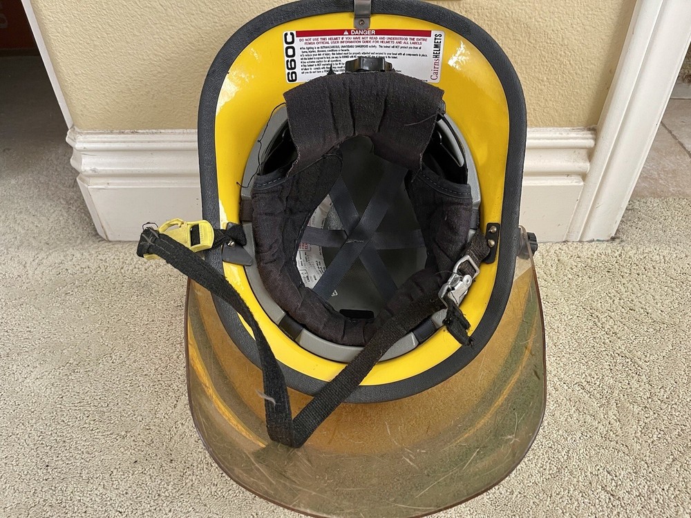 2002 Cairns FireFighters Helmets 66OC B-MOD Yellow Adjustable Size ( READ )