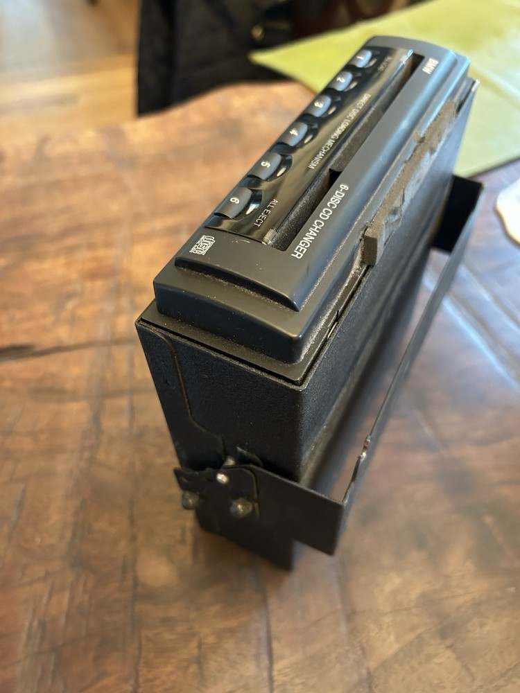 BMW Direct Disk Loading Mechanism 6-CD Changer E-46
