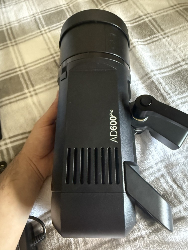 Godox A600 Pro Camera Flash Light Barely Used Excellent Condition