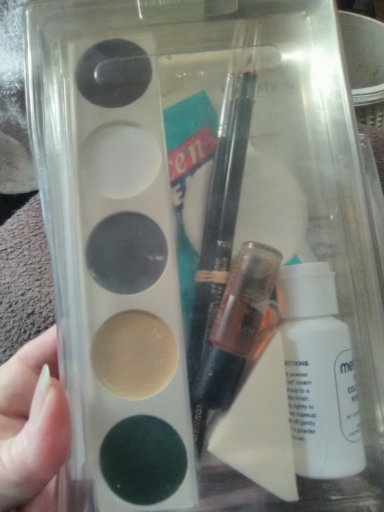 Shop~Mehron Kit Witch