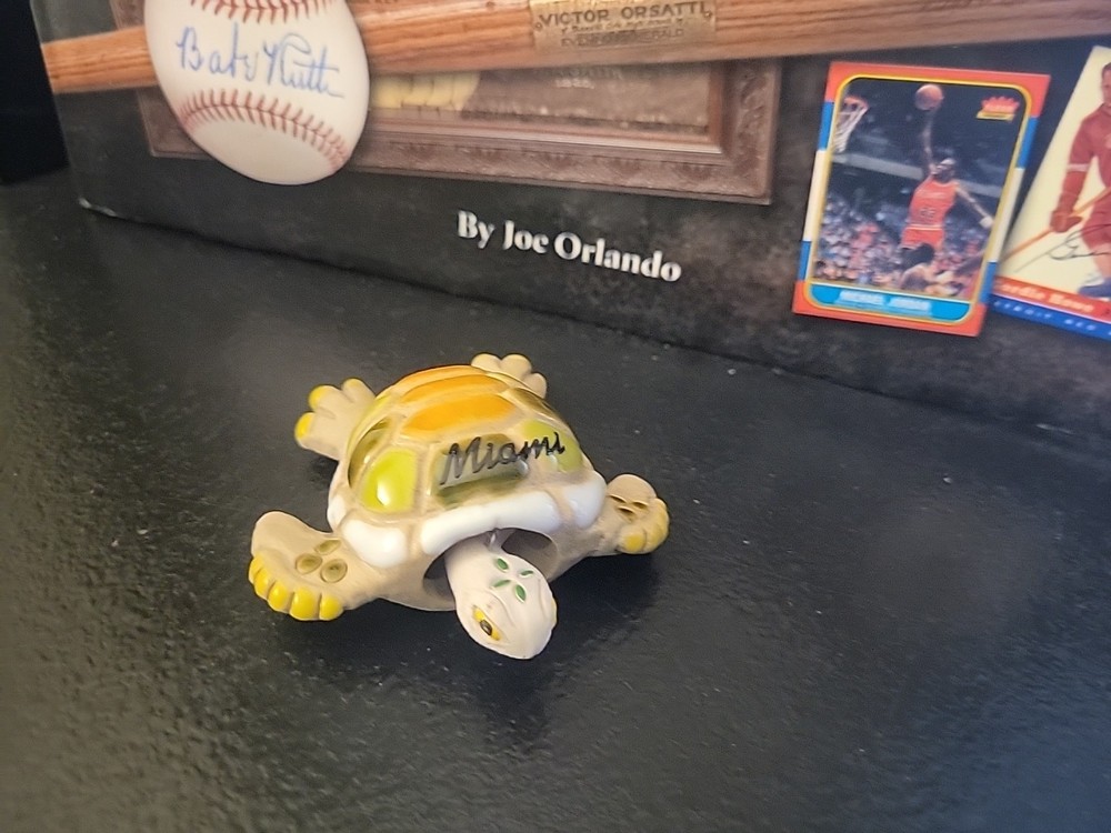 Hand Painted Ceramic Turtle Figurine Tortoise Shell Decor Miami 🔥📷📸