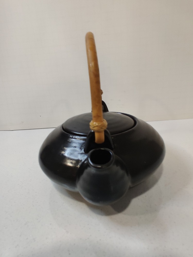 Black Teapot with Bamboo Handle, Stoneware, 24 Oz.-NEW